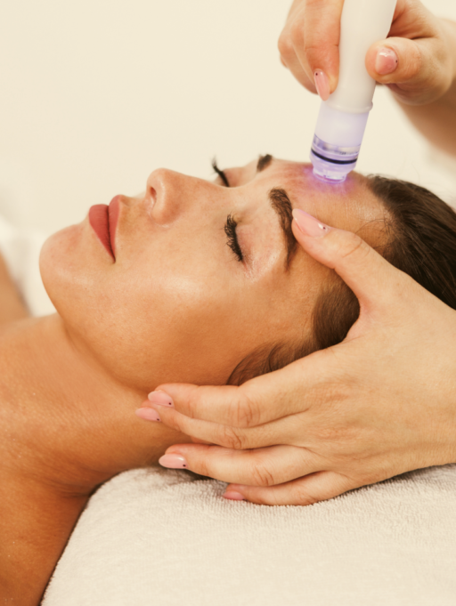 Hydrafacial vs. Traditional Facials vs. Chemical Peels: Which One When?